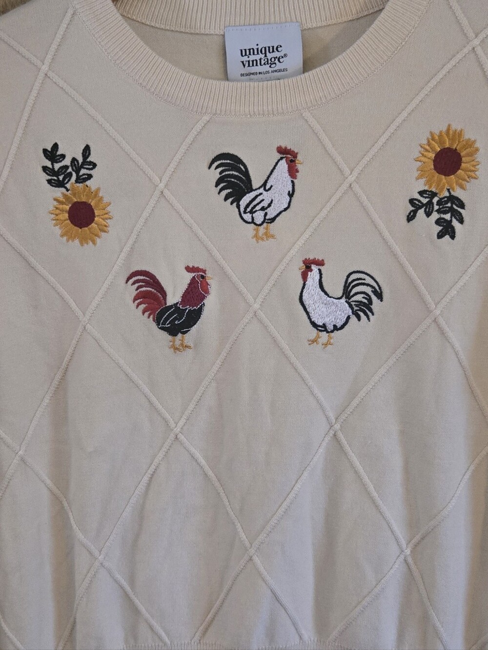 Unique Vintage Embroidered Roosters & Sunflowers Cream Sweater - Picture 6 of 6